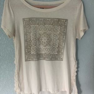 Hollister graphic tee